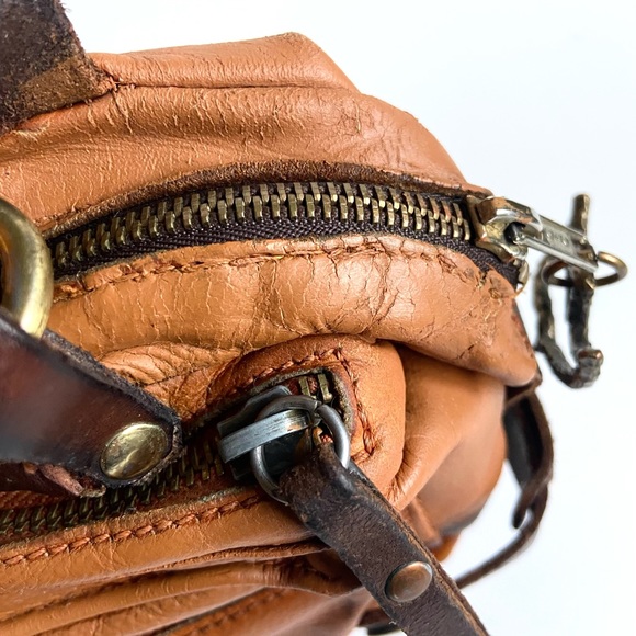 CECILE ET JEANNE Mini Shoulder Leather Bag - Picture 12 of 16